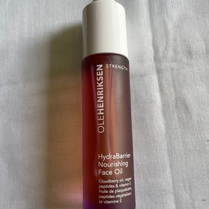 OLE HENRIKSEN
Hydrabarrier Nourishing Face Oil